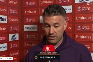 狼队主帅:利物浦确实很强啊,对吧?接下来我们将有8场决赛要踢 配图