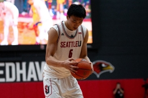 中规中矩!淡厚然替补出战18分钟&3中2得到6分3篮板5犯规 配图