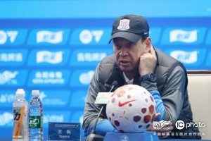 2026怡宝中超联赛第1轮:上海申花 VS 大连英博 赛后发布会 配图