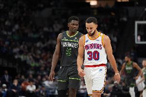 爱德华兹:单季402记3分难破 我和克神有追上库里生涯总数的可能 配图