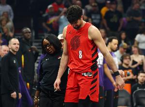 开拓者对阵火箭 阿夫迪亚&杨瀚森&克里斯·穆雷等7人不打 配图