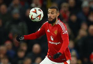 马兹拉维：曼联目标拿到欧战资格 知道卡塞米罗要离队后我很难过 配图