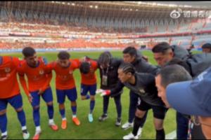 负分开局！王大雷喊话：我们一分分往回抢，争取2、3场比赛就上去 配图