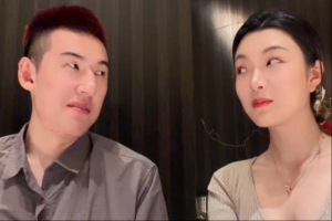 荣升奶爸！付豪：我儿子前几天刚出生 全明星战靴上第二个F代表他 配图