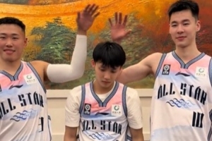 郭昊文晒与徐杰贺希宁的尬舞视频：哥们跳舞真不太行 还是打球吧 配图