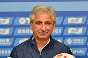 乔迪:这赛季我们怀揣非常大的梦想,球员在尽量理解新的战术打法 配图