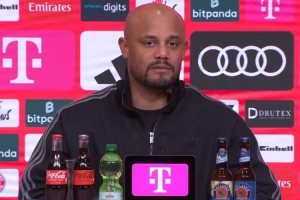 孔帕尼：总有一两名球员无故被批评，杰克逊没做错什么且训练刻苦 配图