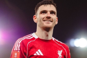 还有油！罗伯逊当选利物浦3-1狼队的队内最佳 配图