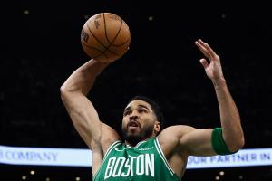 塔图姆复出首秀!苏群:得感谢科技进步&前人付出&球员自己的意志 配图