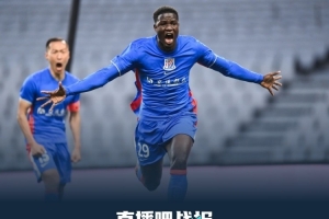 申花5-3大连是中超历史上赛季揭幕战总进球数并列第二多的比赛 配图