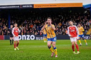 对手前锋：我们和阿森纳踢得势均力敌，我儿厂梦，今天梦想成真 配图