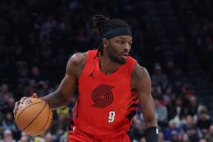 不虚KD啊!格兰特上半场7中4&罚球7中6 砍下16分&正负值+9 配图