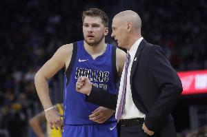 卡莱尔力挺077：给我找不固执&不轻易发脾气球员 肯定非出色球员 配图