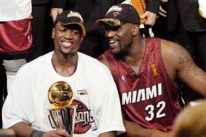 奥尼尔:我要在科比之前先拿到冠军 所以我选择和韦德合作 配图