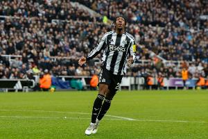 亏炸了！23岁伊兰加花了纽卡6140万欧，至今40场1球2助几乎无亮点 配图