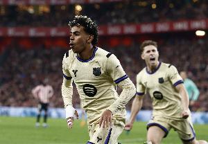 距纪录仅差5球！18岁亚马尔本赛季西甲已进14球，劳尔19岁前19球 配图