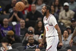 简单高效！小琼斯8投7中砍下16分4板 正负值+15全场最高 配图