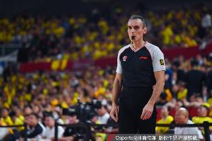 半决赛开始！CBA计划从季后赛半决赛起邀请外籍裁判执裁 配图