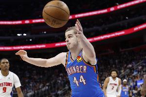 戴格诺特：托皮奇生涯才刚开始 会让他利用G联盟最大化地进行锻炼 配图