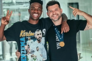 马卡：维尼修斯和帕奎塔的形象顾问在巴西被枪击，目前情况稳定 配图