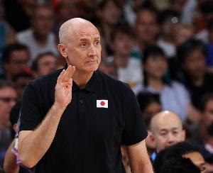 姚明前队友郑志龙:姚明曾有意日本主帅霍瓦斯 高层想要本土教练 配图