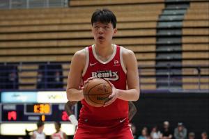 明天对阵步行者！开拓者从G联盟召回杨瀚森 小杨今日砍15分9板5助 配图