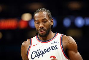 赛程太密了!快船七天打了五场比赛 四场胜利+被马刺逆转惜败 配图