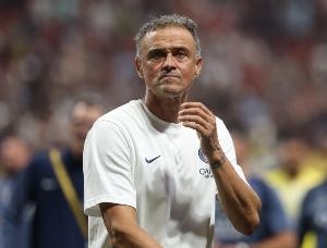 法媒批评巴黎表现：中场球员没有展现硬度，德罗、小埃梅里表现差 配图