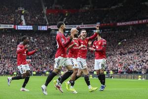 单线作战!太阳报:曼联球员认为比赛之间间隔太长,导致开场慢热 配图