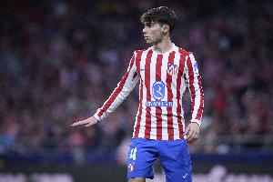 排除骨折！记者：马竞中场门多萨脚踝严重扭伤，将缺阵数周 配图