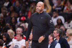 被篮网逆转!活塞主帅:我们不该打太多单打 末节进攻停滞了 配图