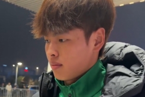 邓捷夫：教练一直鼓励我要有信心，一开始有些紧张但慢慢就放松了 配图