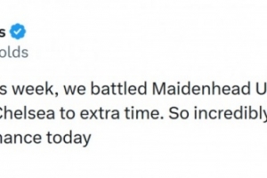 雷克瑟姆老板“死侍”:我们与切尔西战至加时赛,为球队感到骄傲 配图