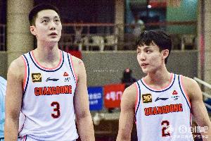 本届全明星广东大丰收:徐杰正赛MVP 胡明轩三分王 陈家政星锐MVP 配图