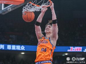 没怎么打！王哲林替补4中4轻松拿下8分1板2助2断 配图