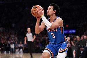 华莱士谈麦凯恩防守:他打得非常努力 也愿意接受建设性批评意见 配图