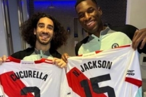 库库雷利亚：恩佐邀请过我去河床看球，但当时马雷斯卡不给我假期 配图