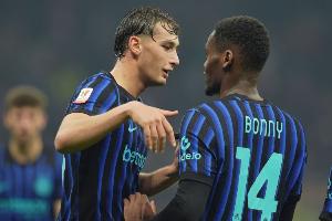 米体谈国米输掉德比:皮奥+博尼的组合毫无亮点,全场没有1脚射正 配图