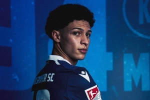 德媒:拜仁关注19岁前锋法哈特,卡尔斯鲁厄想要1000万到1200万欧 配图