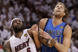 富保罗庆幸11年热火输了？夸梅：承认独行侠更强有那么难吗？ 配图