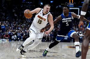 约基奇:我现在最爱看华子打球 不知道为何我总是关注他们的比赛 配图