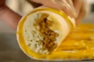 约基奇：被选中时在睡觉 当时根本不在意这些 只想着咋跟我哥摔跤 配图