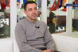 哈维：我问弗里克巴萨是否在我下课前接触他，他说没有并登门道歉 配图