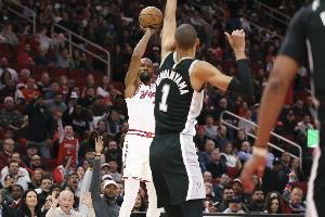 季后赛再战？本赛季火箭与马刺交手战绩为1胜3负 配图