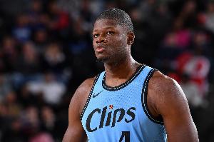 Scotto:爵士与18年6号秀中锋班巴签下第二份十天合同 配图