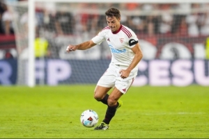 36岁192天，AZP是21世纪在西甲送助攻第三年长的塞维利亚球员 配图