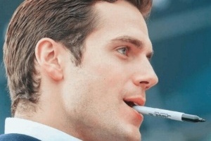 忠诚不绝对等于绝对不忠诚!亨利·卡维尔称不懂《战锤40K》原著就换编剧 配图