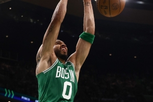 解说：獭兔复出进攻效率不高但球队质变 凯尔特人争冠底气回来了 配图