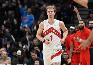 猛龙主帅:迪克已回到轮换 我们对他有很高的期待他需要继续努力 配图