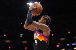 奥特：杰伦·格林缺席了很久 他对自己非常严格&且一直在进步 配图